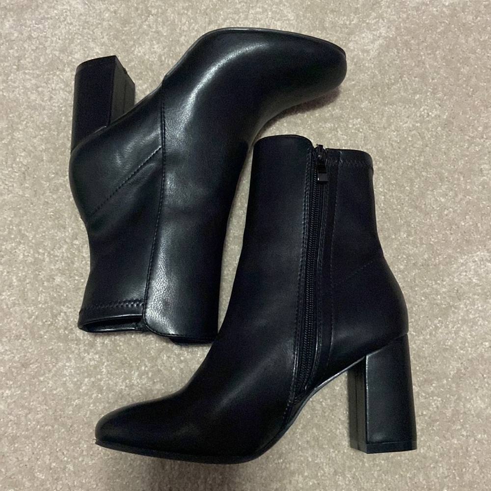 Mia Boots